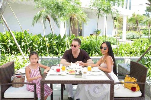 Nhiều gia đình sao Việt nghiêm túc thực hiện cách ly vì đến Đà Nẵng thời gian qua
