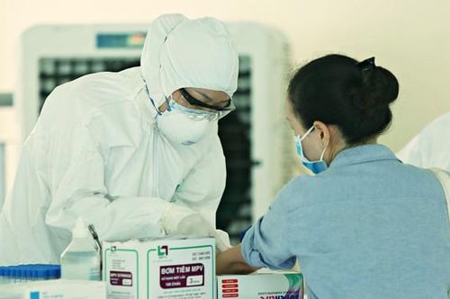 Khẩn cấp: Bộ Y tế thông báo tìm người đến 2 địa điểm tại Đà Nẵng, TP.HCM