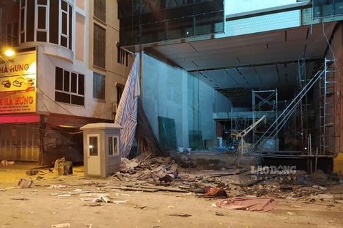 Nạn nhân thứ 4 trong vụ sập giàn giáo ở Hà Nội đã tử vong