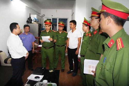 Tạm giam cán bộ 'tham ô' tiền hỗ trợ người dân tộc thiểu số