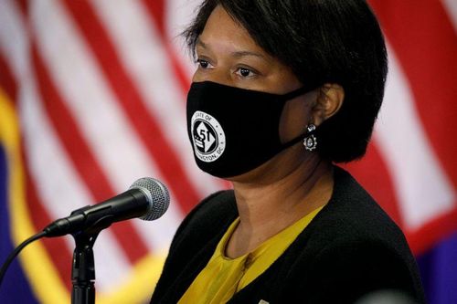Mỹ: Washington từ bỏ kế hoạch mở lại lớp học trực tiếp vào mùa Thu