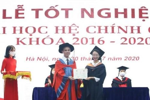 Những sinh viên đầu tiên tốt nghiệp ngành Truyền thông doanh nghiệp