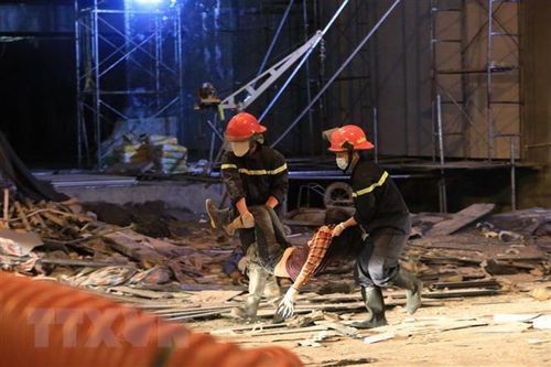 Sập giàn giáo nghiêm trọng tại Hà Nội, 4 người tử vong