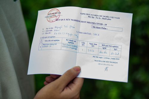 Xét nghiệm nhanh COVID-19 cho người trở về từ Đà Nẵng