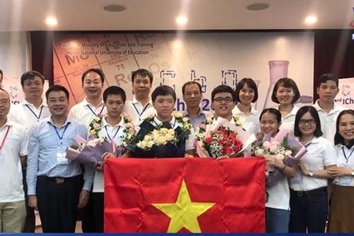 Việt Nam giành 4 Huy chương Vàng Olympic Hóa học quốc tế 2020
