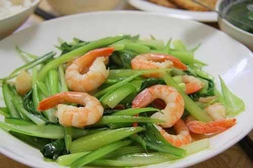 Nấu nướng kiểu này dễ khiến con bạn càng ăn càng còi, sửa ngay trước khi quá muộn
