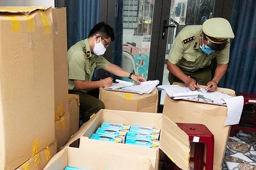 Đà Nẵng: 4 ngày phát hiện, tạm giữ 65.500 khẩu trang không rõ nguồn gốc xuất xứ