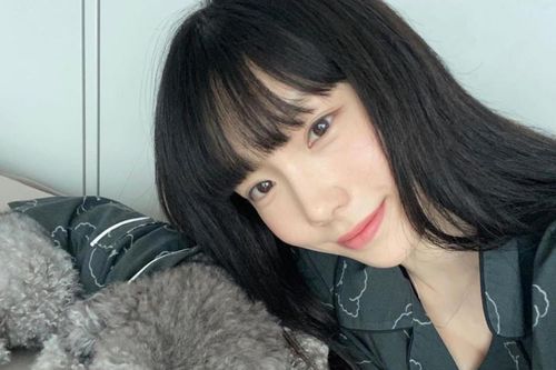 Fan hoang mang về tuổi thật của Taeyeon sau loạt ảnh đời thường: Đây là sinh viên chứ 31 tuổi gì chứ?
