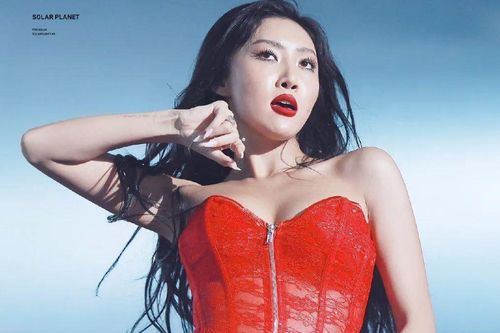 Đối với Hwasa (Mamamoo), các tiêu chuẩn sắc đẹp không tồn tại