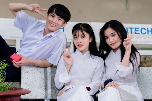 Chàng trai lồng tiếng cho Ngạn của phim 'Mắt biếc' ra MV hoài niệm tuổi học trò