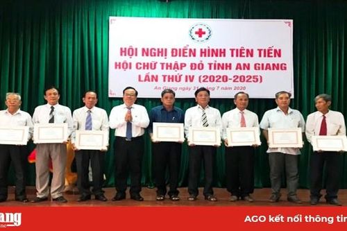 Hội Chữ thập đỏ tỉnh An Giang tuyên dương nhiều điển hình tiên tiến