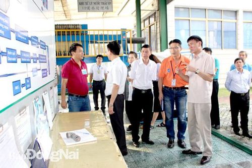 Xóa 'điểm nóng' về ô nhiễm môi trường trong sản xuất