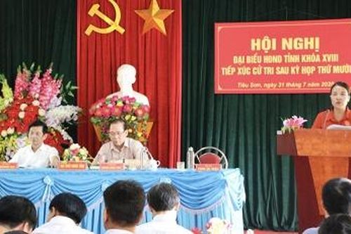 Đại biểu HĐND tỉnh tiếp xúc cử tri tại Đoan Hùng