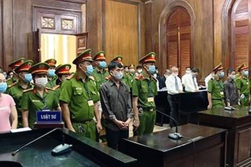 Phá rối an ninh, nhóm 'Hiến pháp' lãnh hơn 40 năm tù