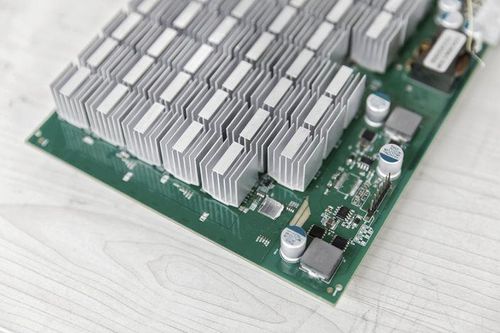 Trung Quốc ồ ạt nhập chip điện tử Hong Kong