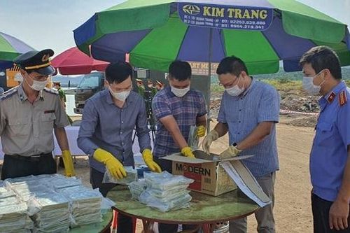 Tiêu hủy 100 bánh heroin tang vật vụ án vận chuyển ma túy xuyên quốc gia