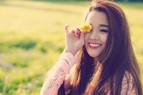 Người cha sắp mất dạy con gái biết giá trị bản thân từ chiếc đồng hồ cổ