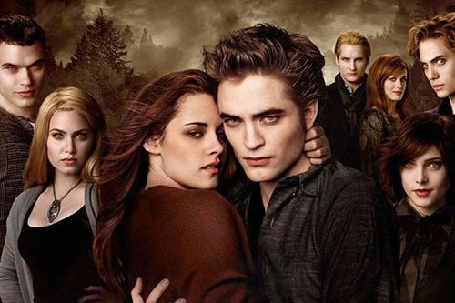 'Midnight Sun' chưa ra mắt đã có nguy cơ lép vế với phiên bản fan viết