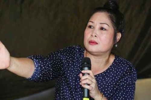 NSND Hồng Vân, Ái Như đóng cửa sân khấu