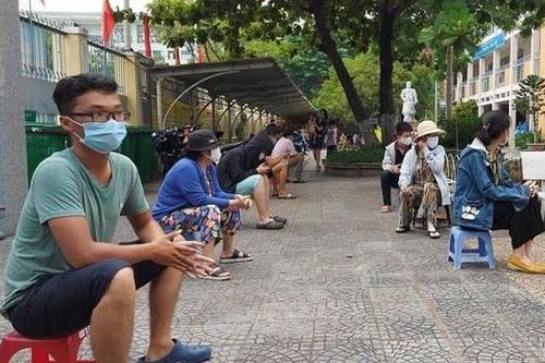 Ngưng du lịch ở nhà chống dịch