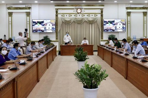 TP.HCM: Không lơ là, chủ quan, đoàn kết cùng phòng chống dịch trong tình hình mới