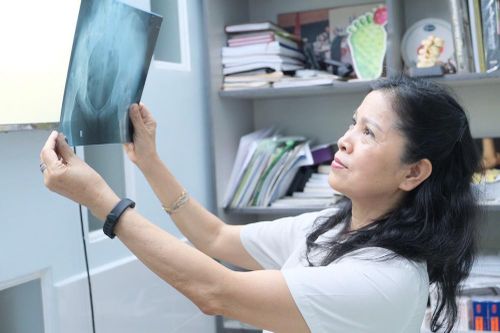 Bổ sung canxi quá đà: Lợi ít hại nhiều