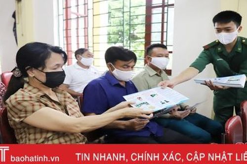 Giúp người dân khu vực biên giới tăng năng lực phòng chống Covid-19