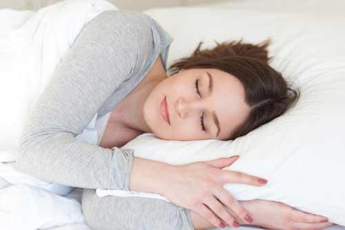 Thực phẩm giúp bạn trị chứng mất ngủ, đặt lưng là nằm tới sáng
