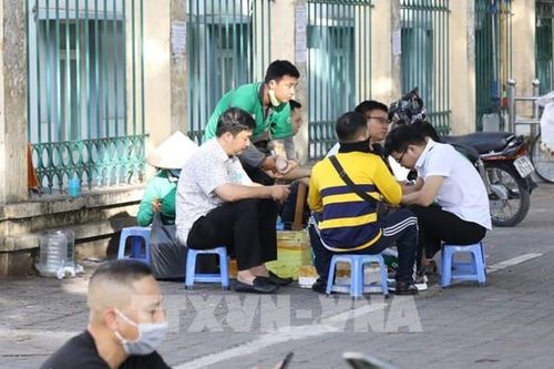 Người dân Thủ đô chưa thực hiện tốt yêu cầu giãn cách xã hội