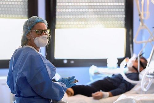 Italy thử nghiệm vaccine phòng COVID-19 trên người