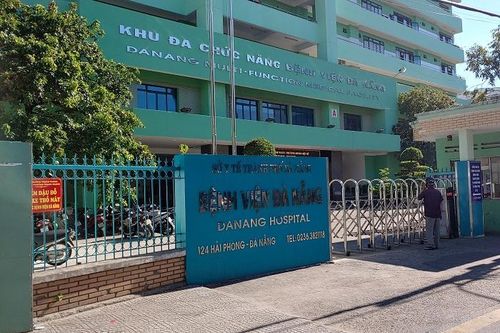 Con của bệnh nhân 522 và 523 dương tính SARS-CoV-2