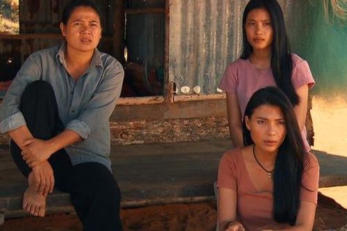 Khán giả 'trầm trồ' với bộ phim thay thế 'Đừng bắt em phải quên'