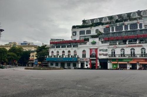 Hình ảnh Hà Nội cuối tuần sau lệnh đóng cửa bar, karaoke, hàng quán vỉa hè