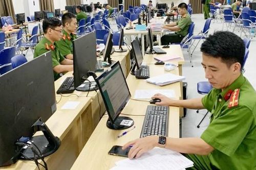 Công an Hà Nội hoàn thiện Cơ sở dữ liệu quốc gia về dân cư: Chặng nước rút cuối cùng
