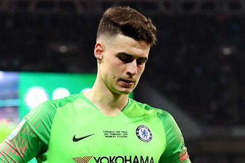 Thủ môn đắt giá nhất thế giới là nỗi khổ tâm của Chelsea