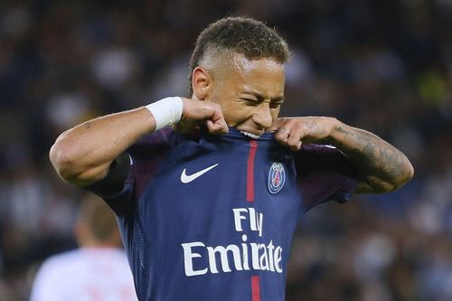 Neymar vỡ mộng trở lại Barca