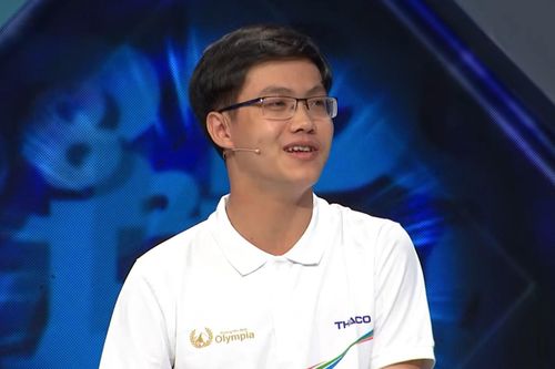 Nam sinh Gia Lai vươn lên dẫn đầu 'đoàn leo núi' với 110 điểm Khởi động