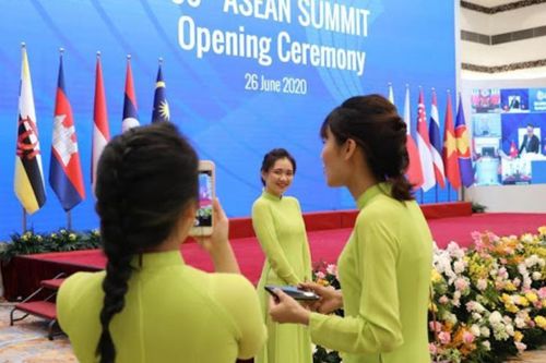 Foreign Policy: 'Cuộc lột xác' của Việt Nam
