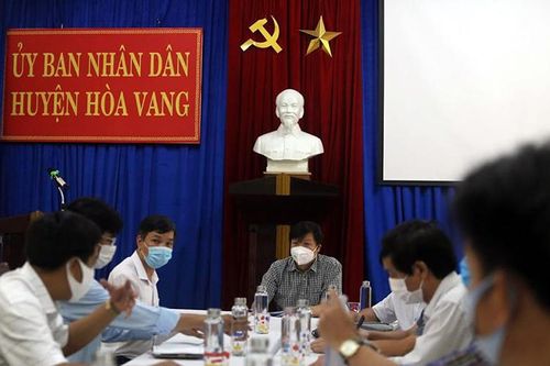 Mầm bệnh đã chui vào cộng đồng, phải thành lập tổ giám sát Covid-19