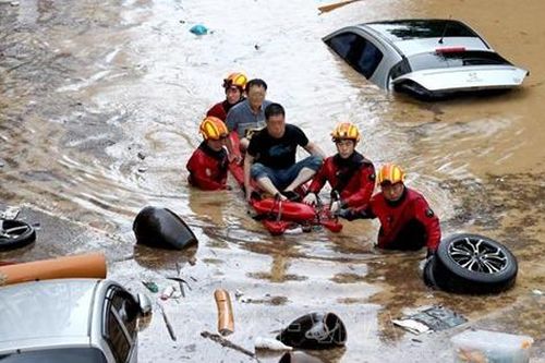 Mưa lớn tại Hàn Quốc làm ít nhất 5 người thiệt mạng và 7 người mất tích