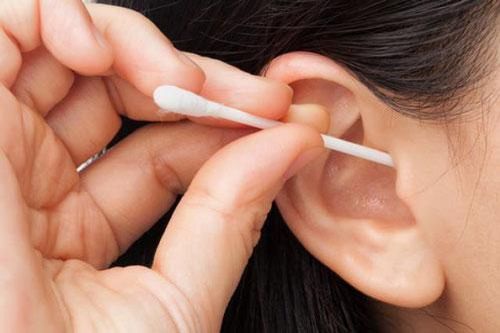 Chuyên gia đưa ra 4 lý do khuyên bạn không nên sử dụng tăm bông để làm sạch tai