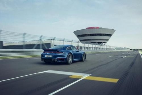 Porsche vẫn thu lợi nhuận 1,45 tỷ USD bất chấp đại dịch