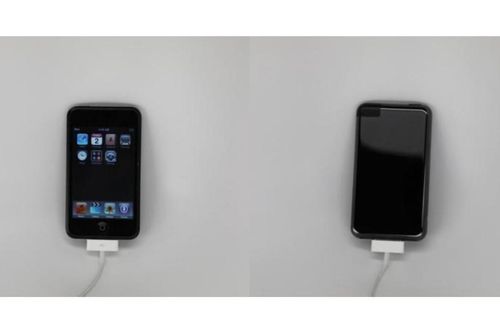 Lộ ảnh iPod Touch đời đầu với mặt lưng đen bóng, đẹp không kém cạnh iPhone 7 Jet Black