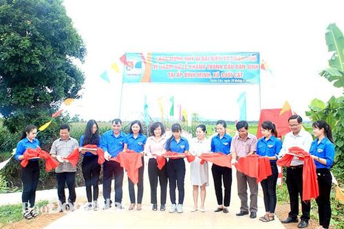 Thực hiện các công trình chào mừng đại hội Đảng các cấp