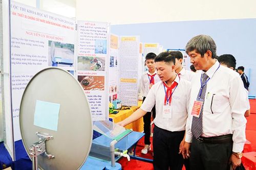 Tạo điều kiện cho học sinh nghiên cứu khoa học