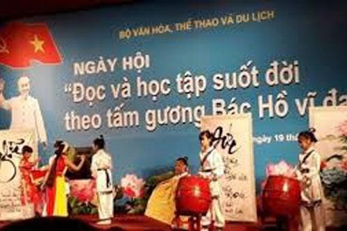 Thi ''Đọc và tự học suốt đời theo tấm gương Chủ tịch Hồ Chí Minh''