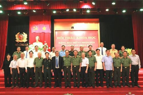 Ghi lòng tạc dạ Sáu điều Bác Hồ dạy, vì bình yên và hạnh phúc của nhân dân