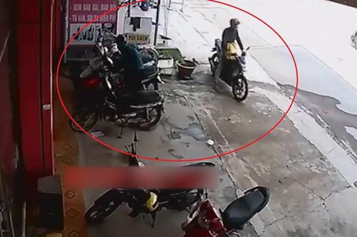 Trộm đánh cắp xe máy giữa ban ngày ở Bình Dương