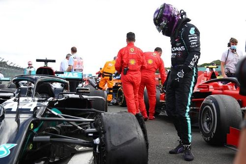 Hamilton lái xe hỏng thắng chặng F1 tại Anh