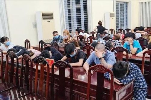 Hàng chục thanh niên bay lắc trong căn nhà ở Đồng Nai